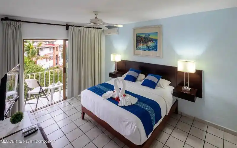 Main Bed:Terrace