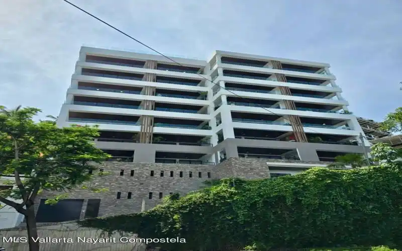 Bldg facade