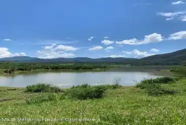 TERRENO EN LA PRESA LOS CORINCHIS