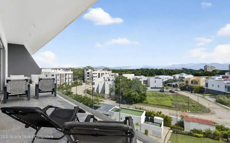 19.FULL TERRACE VIEW