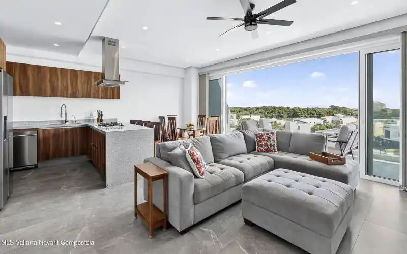 5.LIVING ROOM AND KITCHEN VIEW