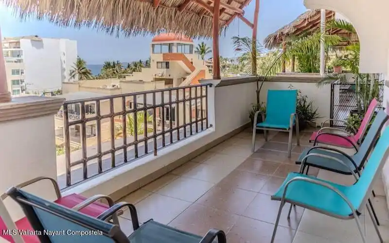 Loft 1 Terrace lower-min