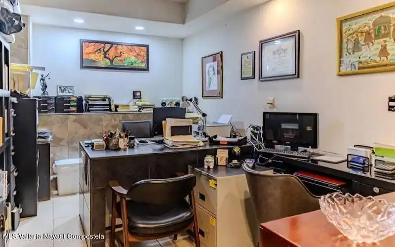 Office-min