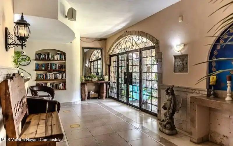 Inside Entrance-min