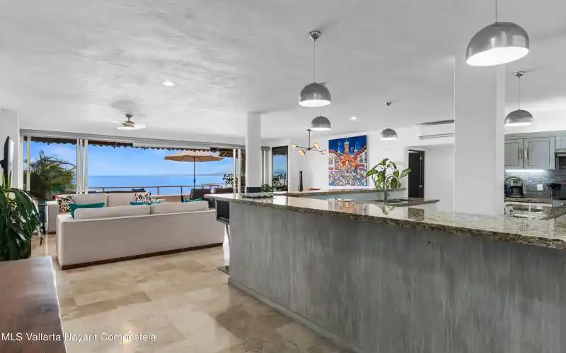 Entrance/Kitchen/View