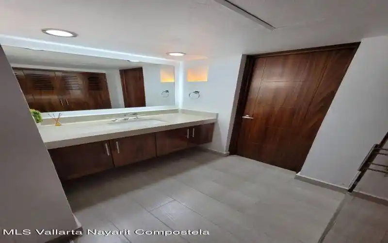 Torre Condomar 731 Lavabo bano