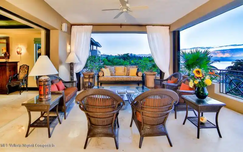 4 Grand Patio Best