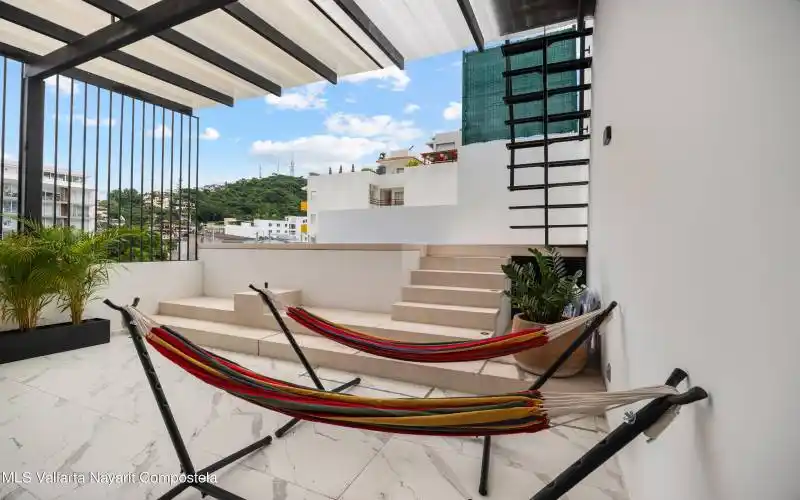 Pool - Common Areas - 00003