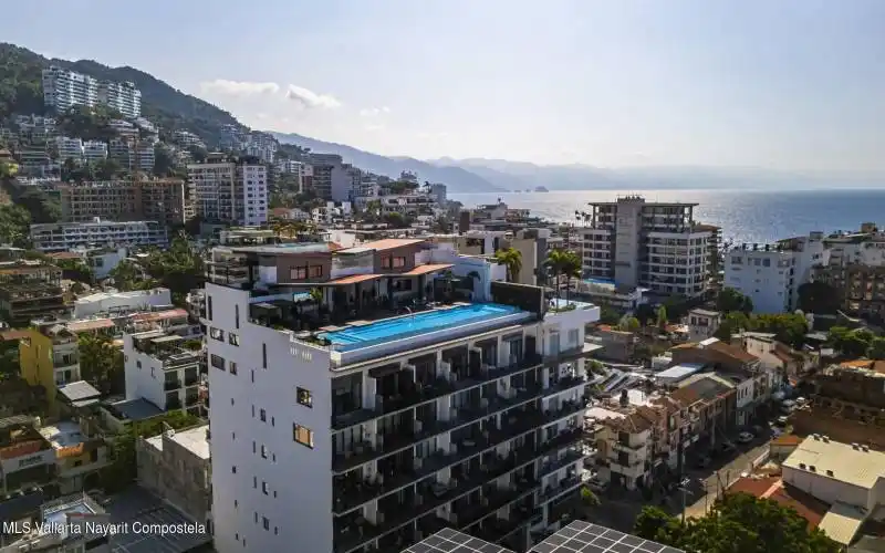 Building-Ocean-Drone