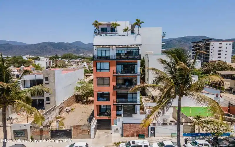 Cambria Common Areas - 00001