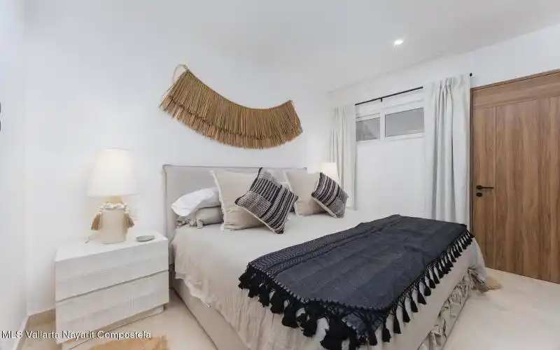 c579b2b1-3ac0-4a88-98bb-233f933c39af