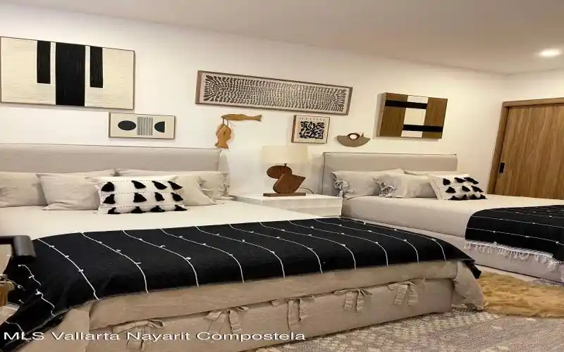 998f83db-fe12-49f8-af51-00136fe1c530