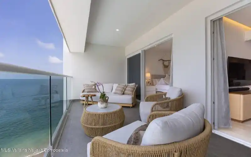 319c61fc-529a-4dba-8fd5-66ff1b9a21fc