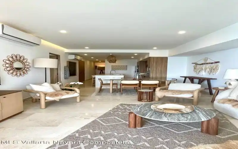 d9a8c369-4059-49b8-8343-65a30e4d15c0