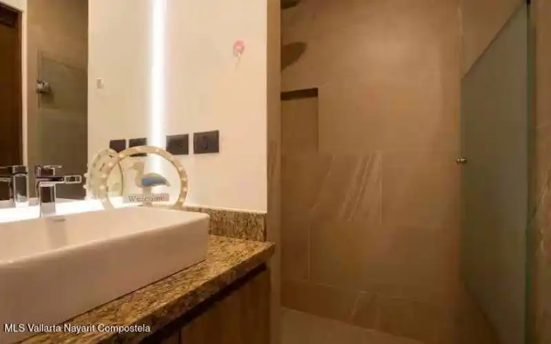 WhatsApp Image 2025-11-10 at 1.50.44 PM