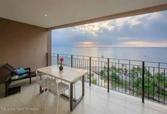 GrandVenetianT3-1208 (3)