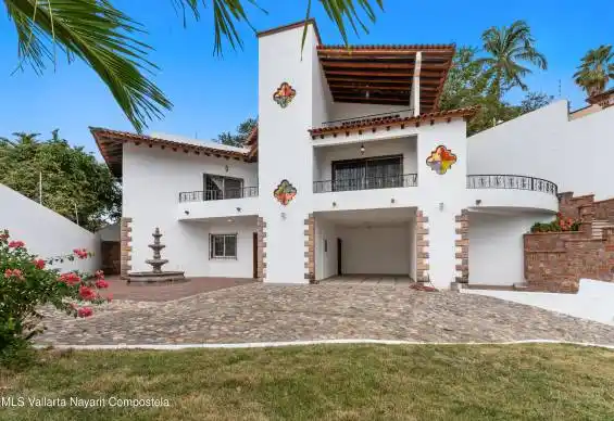 589 Alameda, Puerto Vallarta, JALISCO, 3 Bedrooms Bedrooms, 0 ,3.5 BathroomsBathrooms,House,For Sale,Alameda,0,42410