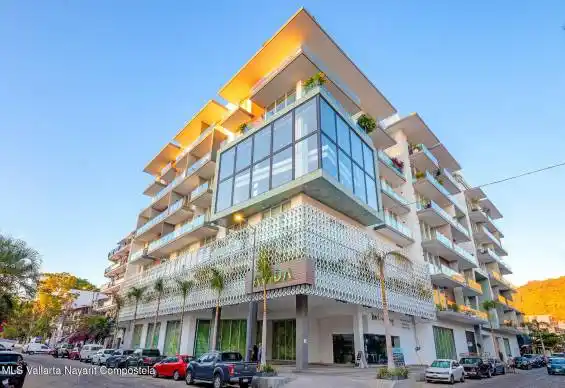 193 Insurgentes, Puerto Vallarta, JALISCO, 2 Bedrooms Bedrooms, 0 ,2 BathroomsBathrooms,Condo,For Sale,Insurgentes,0,42416
