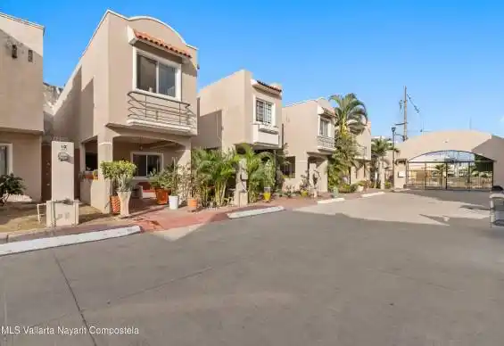 200 Palma Areka, Puerto Vallarta, JALISCO, 2 Bedrooms Bedrooms, 0 ,2.5 BathroomsBathrooms,House,For Sale,Palma Areka,0,42618