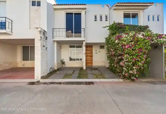 468 JOAQUIN AMARO, Puerto Vallarta, JALISCO, 3 Bedrooms Bedrooms, 0 ,2.5 BathroomsBathrooms,House,For Sale,JOAQUIN AMARO,0,42585