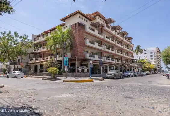 242 Aquiles Serdan, Puerto Vallarta, JALISCO, 2 Bedrooms Bedrooms, 0 ,2 BathroomsBathrooms,Condo,For Sale,Aquiles Serdan,0,42820
